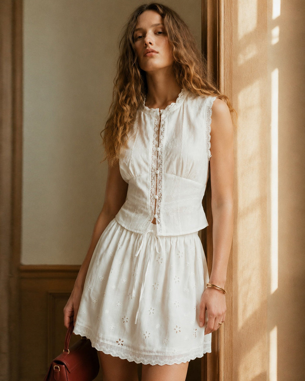 White Elastic Waist Embroidery Mini Skirt