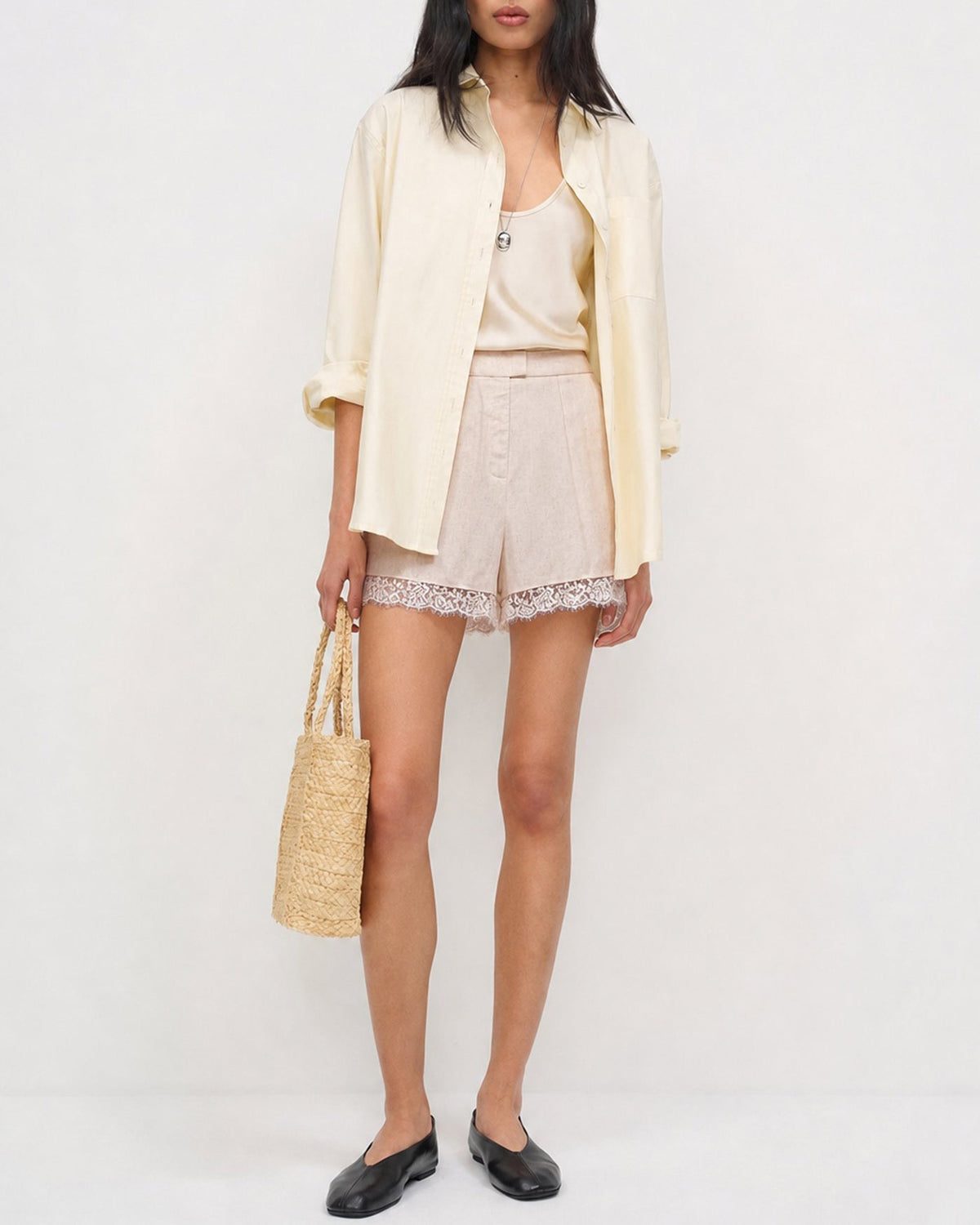 Apricot Lace Splicing Pockets Shorts